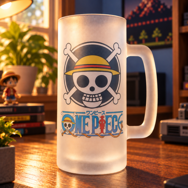 Jarra cervecera de vidrio glaseado con diseño inspirado en One Piece, aplicado mediante sublimación. Ideal para fans del anime y para regalar.